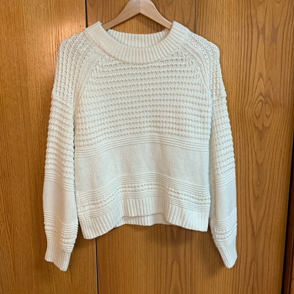 ✨Universal Thread Knit White Chunky Crewneck Sweater Women's Size‎ Medium - Picture 1 of 7